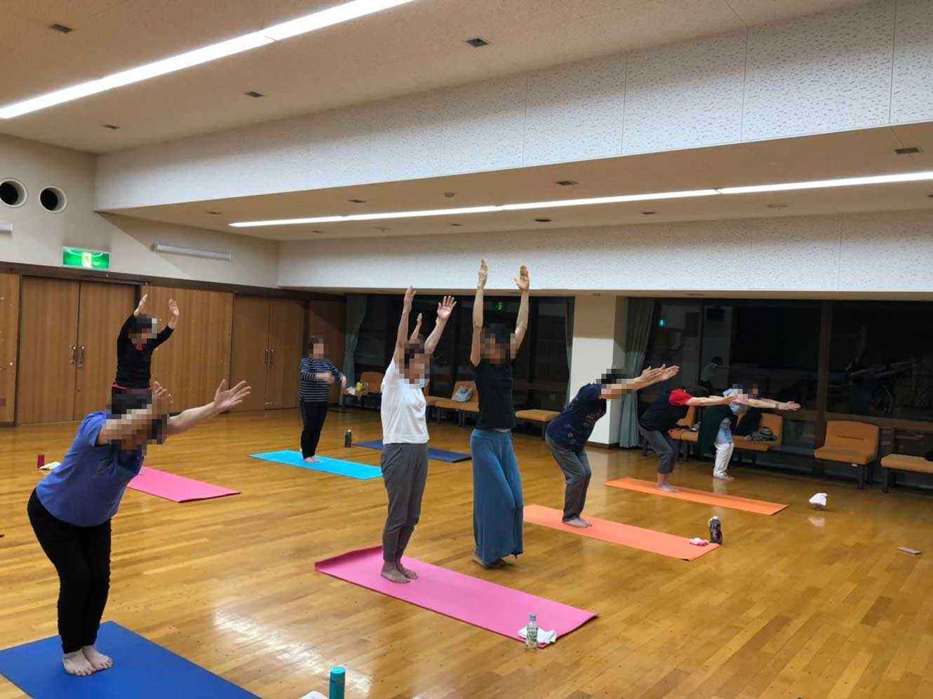 ストレッチングポーズ